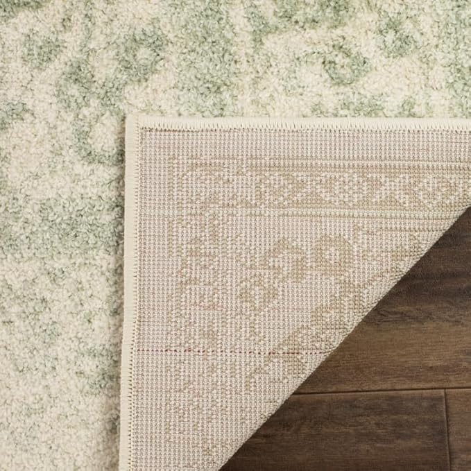SAFAVIEH Adirondack Collection Area Rug - 3' Round, Ivory & Sage, Distressed Vintage Floral Design, Non-Shedding & Easy to Clean, Ideal for Living Room, Bedroom, Dining Space (ADR109V)