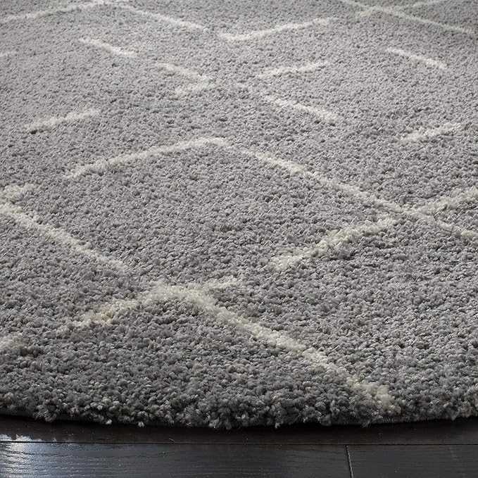 SAFAVIEH Arizona Shag Collection Area Rug - 6' x 8' Oval, Grey & Ivory, Moroccan Design, Non-Shedding & Easy to Clean, Ideal for Living Room, Bedroom, Dining Space (ASG743D)