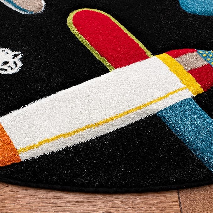 SAFAVIEH Carousel Kids Collection Area Rug - 5'3" Round, Black & Ivory, Non-Shedding & Easy Care, Ideal for High Traffic Areas for Boys & Girls in Playroom, Nursery, Bedroom (CRK167Z)