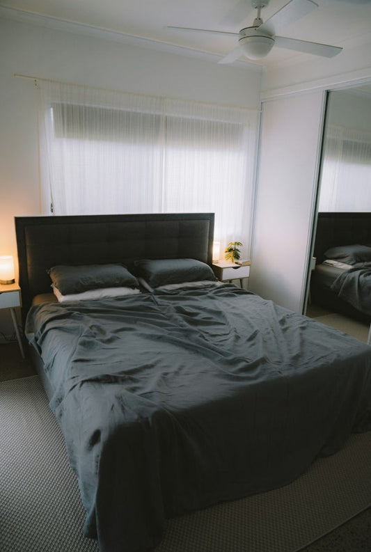 Fitted Sheets vs Flat Sheets: Understanding the Difference for Better Bedding