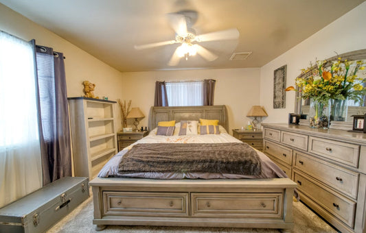 How to Choose Bedding for a Traditional Bedroom