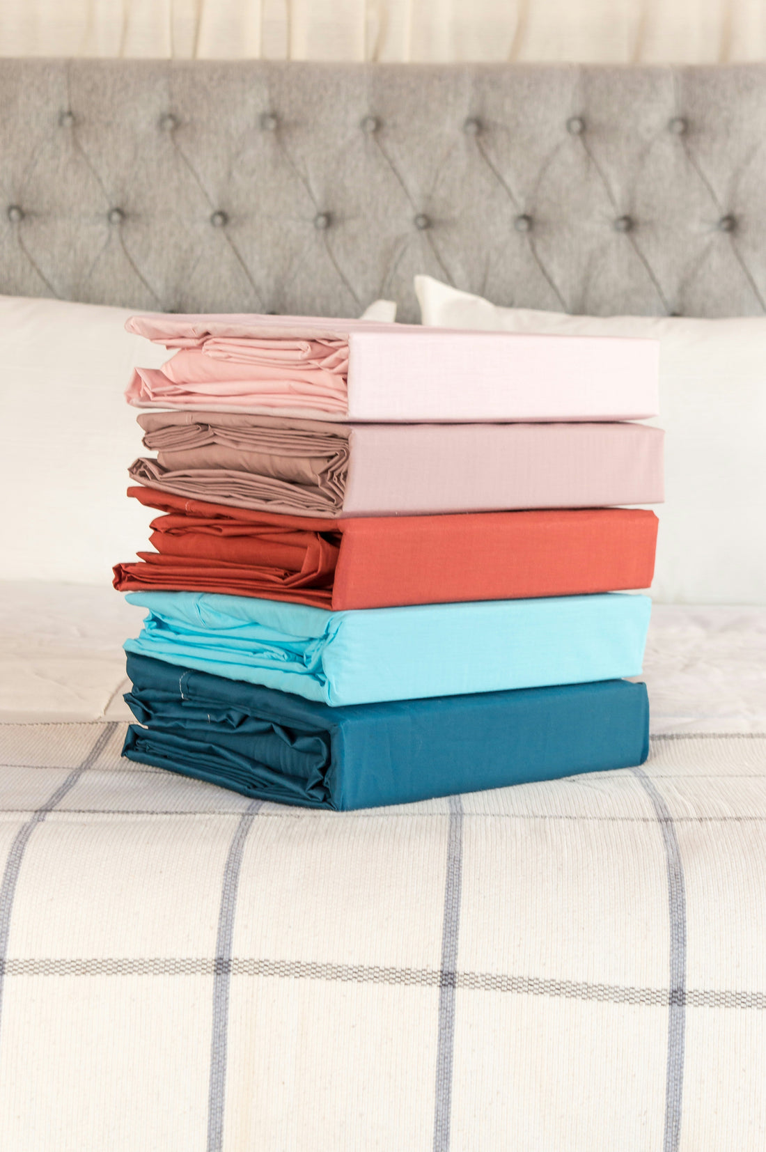 4-Piece Sleeper Sofa Sheet Sets: Understanding What Is Included