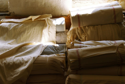 Egyptian Cotton Sheets: What to Know About Weave, Feel, and Everyday Care