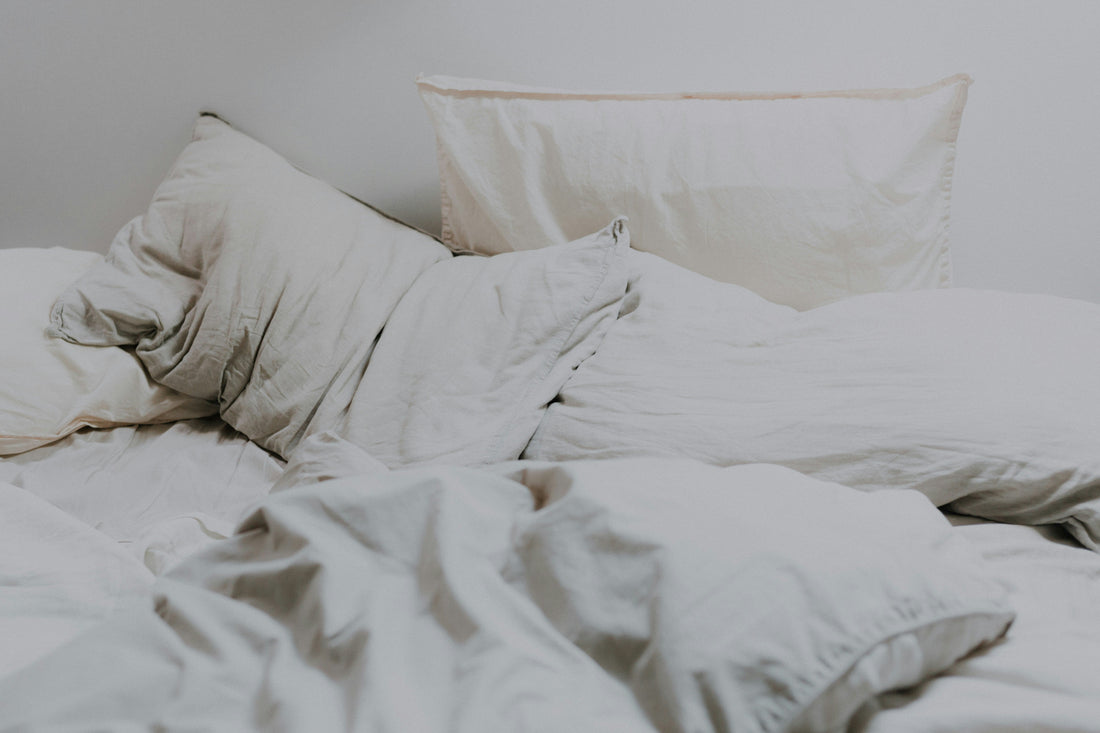 How to Choose Sheets for a Mattress with a Topper
