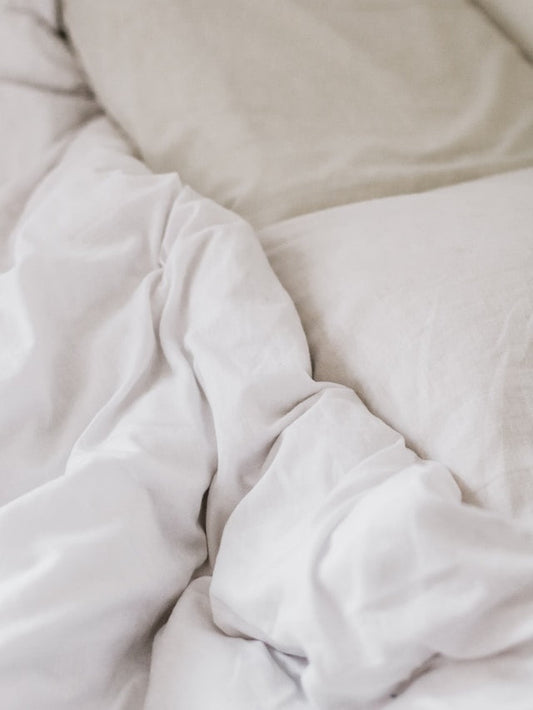 Wrap-Around Bed Skirts: How to Choose Drop Length, Color, and Fit