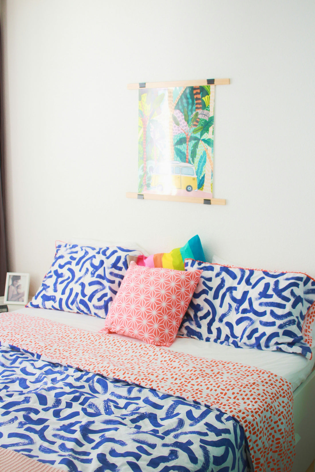 How to Choose Bedding for a Colorful Bedroom