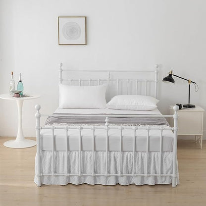 Bed Skirt Full Size，Ruffled White Bed Skirt with Split Corners，Full Bed Skirt 16 Inch Drop, Boho Tufted Shabby Chic Full Size Bed Skirt, Bed Skirt Full Size