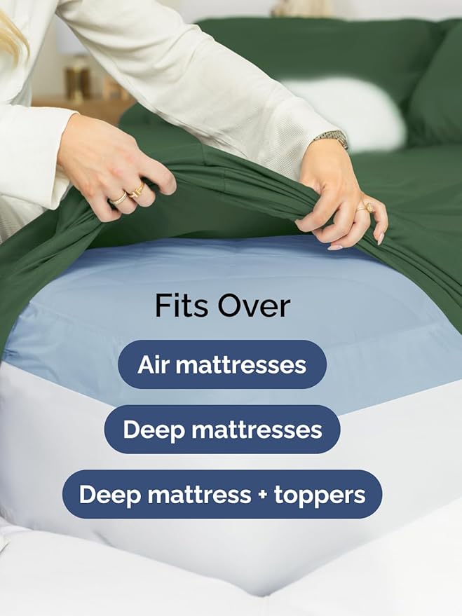Extra Deep Queen Fitted Sheet - Hotel Luxury Single Fitted Sheet Only - Easily Fits 18 inch to 24 inch Mattress - Ultra Soft, Wrinkle Free with Extra Deep Pockets - Breathable & Comfy - Emerald Green