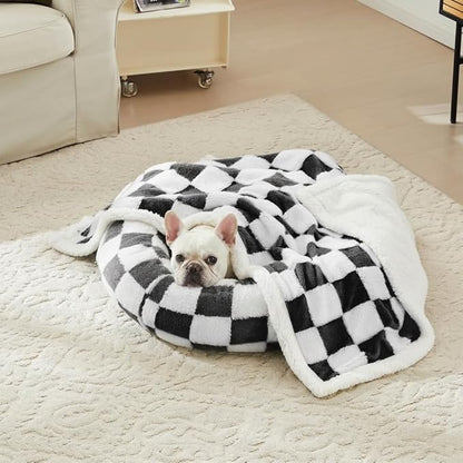 Checkered Dog Blanket, Black Jacquard Sherpa Blankets for Small Dog and Cats, Cute Aesthetic Style Fluffy Fleece Pets Blanket for Couch Protection Washable, 30"x40"