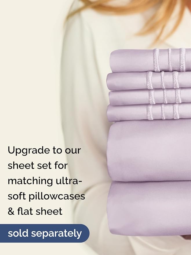 Extra Deep Queen Fitted Sheet - Hotel Luxury Single Fitted Sheet Only - Easily Fits 18 inch to 24 inch Mattress - Ultra Soft, Wrinkle Free w/Extra Deep Pockets - Breathable & Comfy - Light Lavender