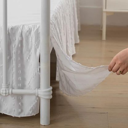 Bed Skirt Queen Size，Ruffled White Bed Skirt with Split Corners，Queen Bed Skirt 16 Inch Drop, Boho Tufted Shabby Chic Queen Size Bed Skirt, Bed Skirt Queen Size