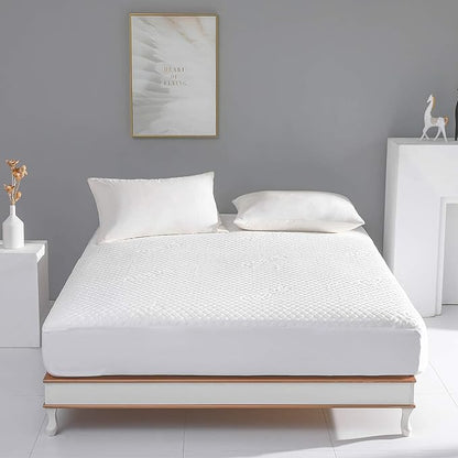 California King Size Waterproof Mattress Protector Fitted Mattress Pad Cover with Deep Pocket Up to 18''