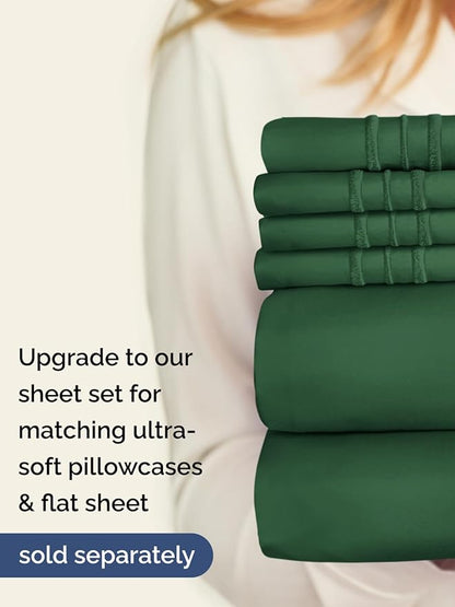 Extra Deep Queen Fitted Sheet - Hotel Luxury Single Fitted Sheet Only - Easily Fits 18 inch to 24 inch Mattress - Ultra Soft, Wrinkle Free with Extra Deep Pockets - Breathable & Comfy - Emerald Green