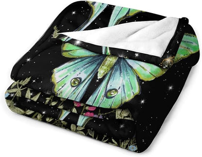 Moth Floral Flannel Blanket, Gothic Witchy Moon Phase Botanical Vintage Wildflower Plantsprint Soft Warm Fuzzy Throw Blanket for Couch Sofa Office Bed, 50"x60"