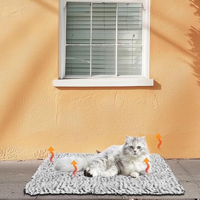 Nobleza Self Warming Cat Bed, Super Soft Thermal Dog Crate Bed Mat for Sleeping, Washable Anti-Slip Self Heating Pet Kennel Pad for Small Medium Cats Dogs Indoor Outdoor (White&Grey, S)