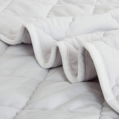 NTBAY Down Alternative Toddler Comforter, Lightweight and Warm Solid Color Baby Crib Quilted Blanket, 39x47 inches, Light Grey