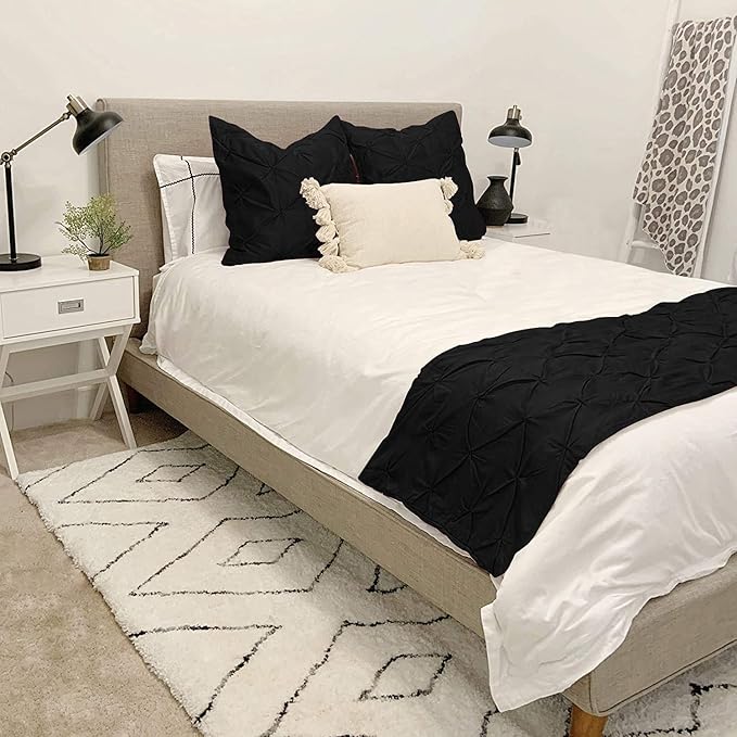 Bed Runner Set - 100% Pure Cotton 800 Thread Count - Luxury 1 Pinch Pleated Bed Runner and 2 Pillow Cover - 3 Piece Pinch Pleated Bed Runner Set Queen, Black
