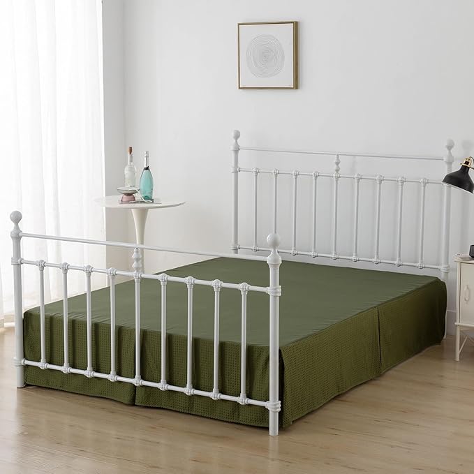 Queen Bed Skirt, Pleated Waffle Weave Bed Skirt with Split Corners, Tailored Dust Ruffle 16 Inch Drop Easy Fit, Machine Washable (Green, Queen - 16" Drop)