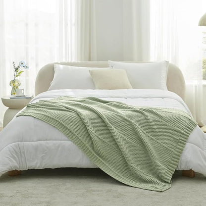 Amélie Home Chevron Chenille Knit Throw Blanket for Couch, Cozy Texture Decorative Soft Blanket for Sofa & Chair, 60"x80", Sage Green