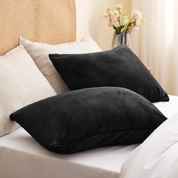 BEDELITE Flannel King Size Pillow Cases Set of 2, Super Soft Fleece Pillowcases with Zipper for Bedroom, Sofa, Couch,Luxury Cozy Fuzzy Velvet Pillow Shams for All Seasons(20x40 Inches,Black)