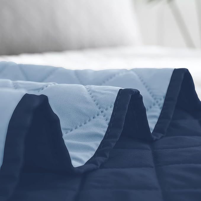 Easy-Going Twin Size Reversible Quilt Set with 1 Quilt and 1 Pillow Sham, Soft Bed Quilt Cover, Water Resistant Lightweight Microfiber Bedspread, Stain Resistant, Dark Blue/Light Blue