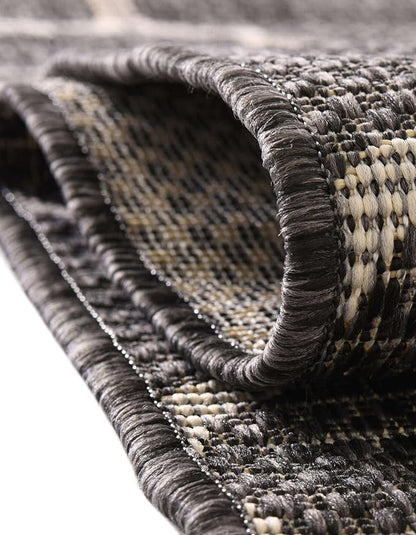 Unique Loom Outdoor Trellis Collection Area Rug (7' 10" x 10' Rectangle Black/Ivory)