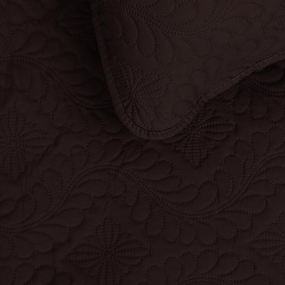 Easy-Going King Size Reversible Quilt Set with 1 Quilt and 2 Pillow Shams, Soft Bed Quilt Cover, Water Resistant Lightweight Microfiber Bedspread, Stain Resistant, Olive Leaf-Chocolate/Beige