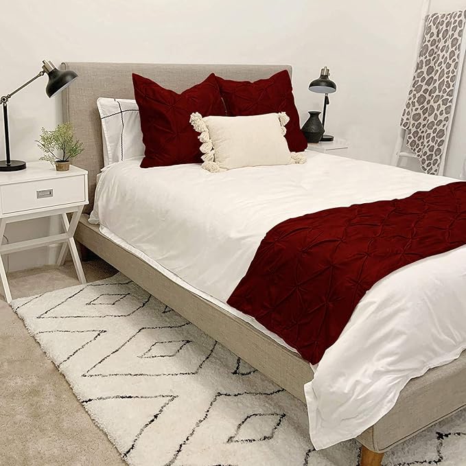 Bed Runner Set - 100% Pure Cotton 800 Thread Count - Luxury 1 Pinch Pleated Bed Runner and 2 Pillow Cover - 3 Piece Pinch Pleated Bed Runner Set Twin, Burgundy