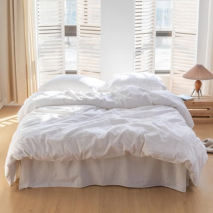 BISELINA French Linen Bed Skirt with Pleated Corner 18-Inch Tailored Drop Natural Flax Cotton Blend Basic Dust Ruffle Soft Cozy Farmhouse Bedding (18" Queen, Basic White)
