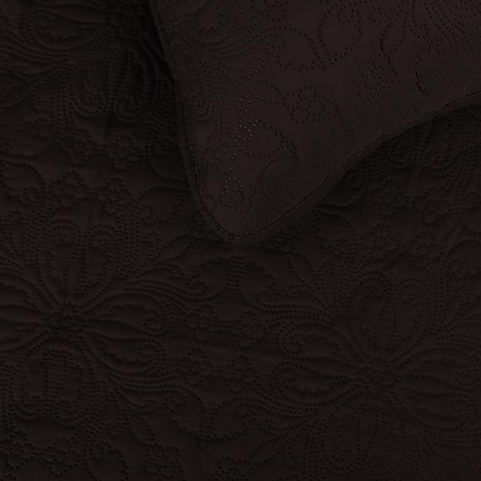 Easy-Going Twin Size Reversible Quilt Set with 1 Quilt and 1 Pillow Sham, Soft Bed Quilt Cover, Water Resistant Lightweight Microfiber Bedspread, Stain Resistant, Damask-Chocolate/Beige