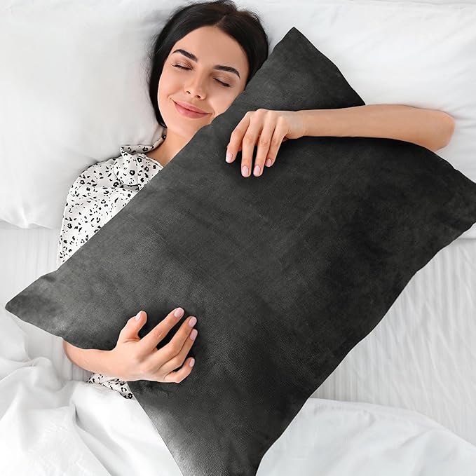 BEDELITE Flannel Pillowcases Standard Set of 2, Super Soft Fleece Pillow Case Cover with Zipper for Bedroom, Sofa, Couch,Luxury Cozy Fuzzy Velvet Pillow Shams for All Seasons(20x26 Inches, Dark Gray)