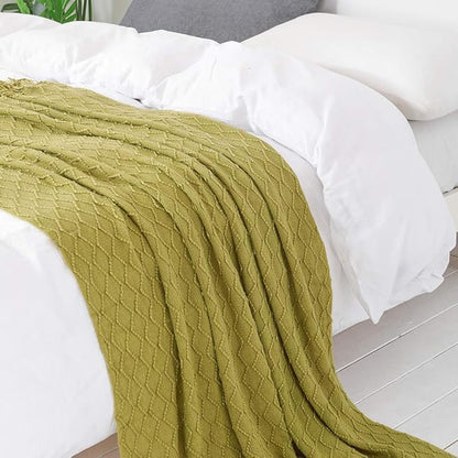 BOURINA Olive Green Throw Blanket 50x60 Inches Throw Textured Solid Soft Sofa Couch Decorative Knit Blanket
