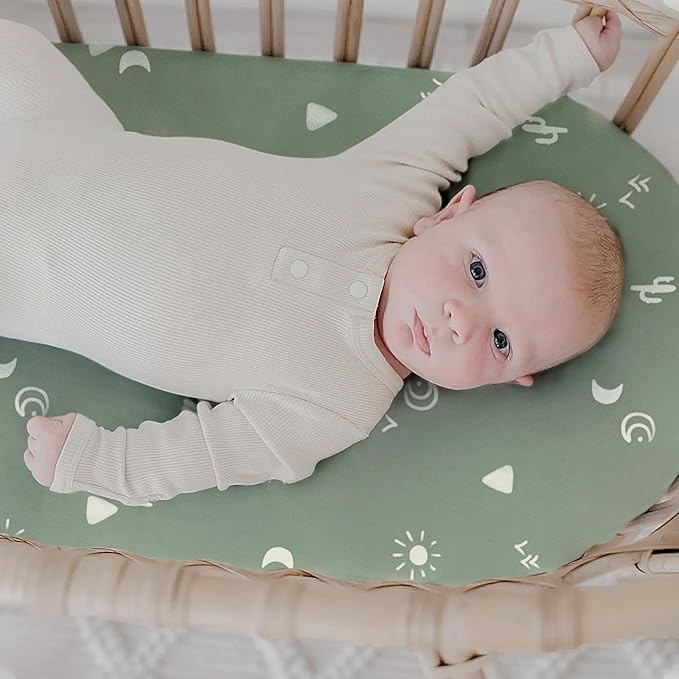 GRSSDER Stretchy Ultra Soft Fitted Bassinet Sheet Set 2 Pack, Breathable and Universal Fit for Bassinets Baby Cradle Moses Basket Oval Rectangle Mattress Safe and Snug
