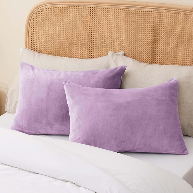 BEDELITE Flannel King Size Pillow Cases Set of 2, Super Soft Fleece Pillowcases with Zipper for Bedroom, Sofa, Couch,Luxury Cozy Fuzzy Velvet Pillow Shams for All Seasons(20x40 Inches,Lavender)