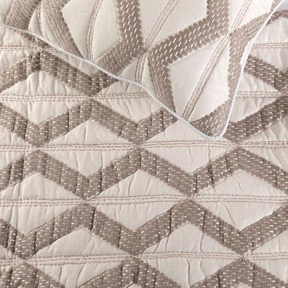 The HomeCentric Ivory Bed Runner, Twin Size 53"x18" Decorative Bed Runner with Matching Pillow Cover, Ivory & Taupe Linen Bed Scarf in Quilted Pattern & Linen Embroidery - Pattern Flatter