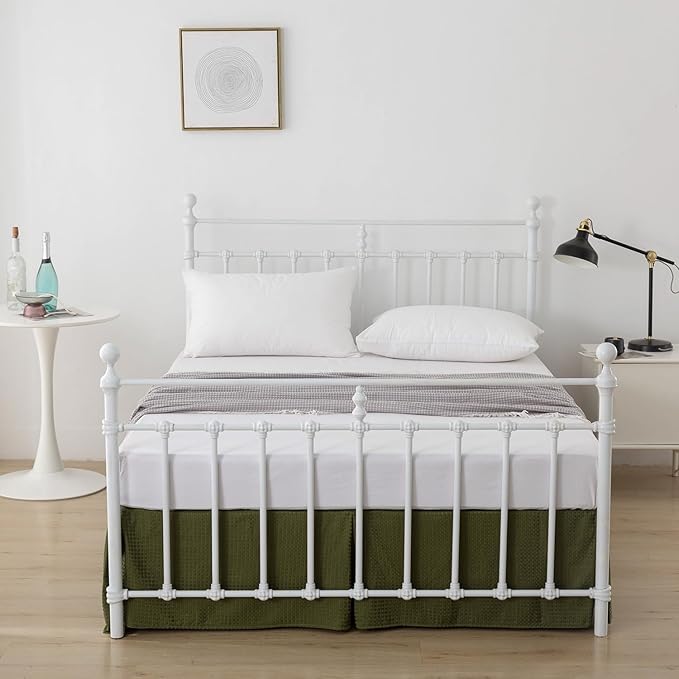 Queen Bed Skirt, Pleated Waffle Weave Bed Skirt with Split Corners, Tailored Dust Ruffle 12 Inch Drop Easy Fit, Machine Washable (Green, Queen - 12" Drop)
