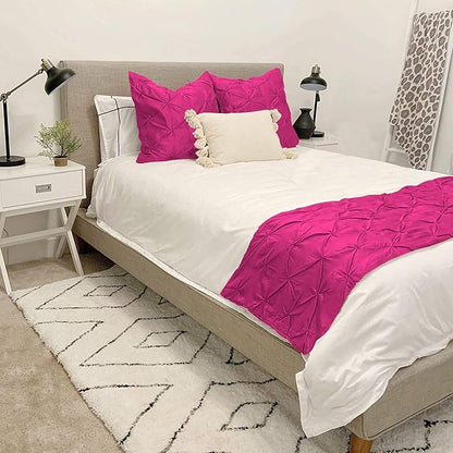 Bed Runner Set - 100% Pure Cotton 800 Thread Count - Luxury 1 Pinch Pleated Bed Runner and 2 Pillow Cover - 3 Piece Pinch Pleated Bed Runner Set Queen, Hot Pink