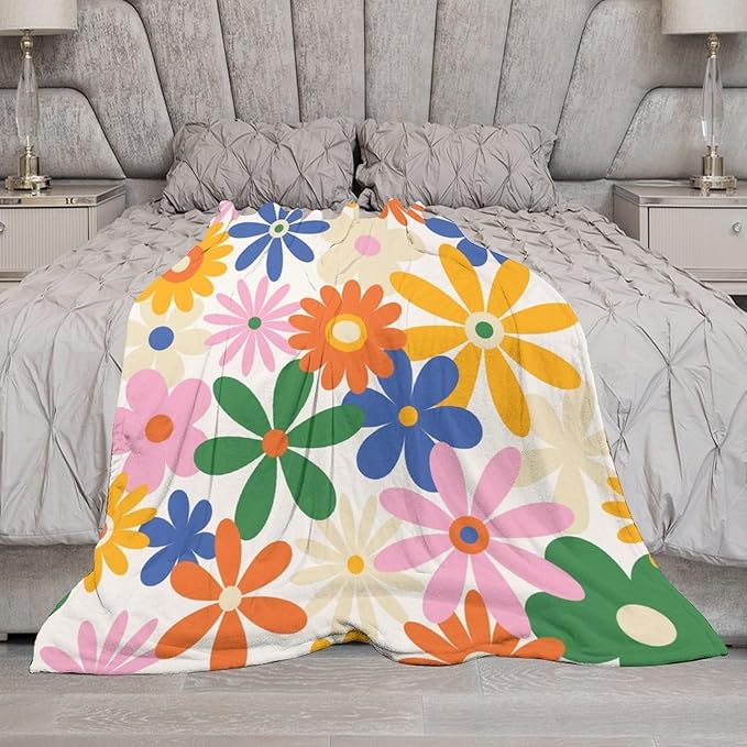 70s Retro Flower Throw Blanket, 60s Vintage Groovy Daisy Flowers Boho Hippie Bright Colorful Floral Print Blanket for Couch Chair Sofa Bed Dorm Bedroom Home 50"x60"