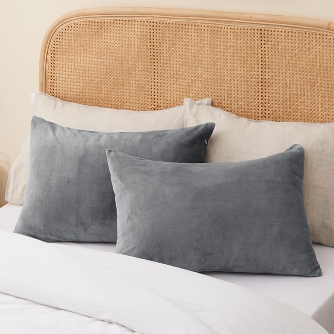 BEDELITE Flannel King Size Pillow Cases Set of 2, Super Soft Fleece Pillowcases with Zipper for Bedroom, Sofa, Couch,Luxury Cozy Fuzzy Velvet Pillow Shams for All Seasons(20x36 Inches,Gray)