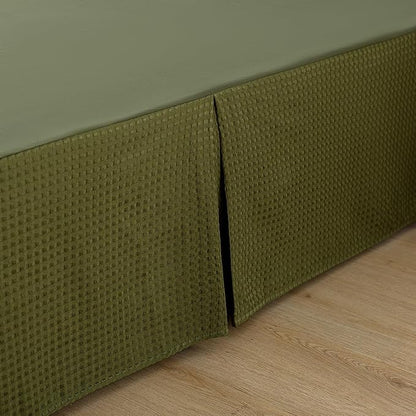 Queen Bed Skirt, Pleated Waffle Weave Bed Skirt with Split Corners, Tailored Dust Ruffle 12 Inch Drop Easy Fit, Machine Washable (Green, Queen - 12" Drop)