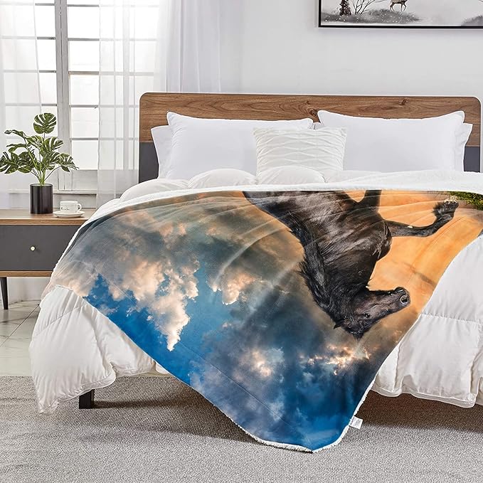Strong Horse Throw Blanket for Couch, Super Soft Fuzzy Throws Warm Comfortable Plush Fleece Blanket, Fashion Decorative Flannel Fleece Blanket for All Season(50 x 60 in, Strong Horse)