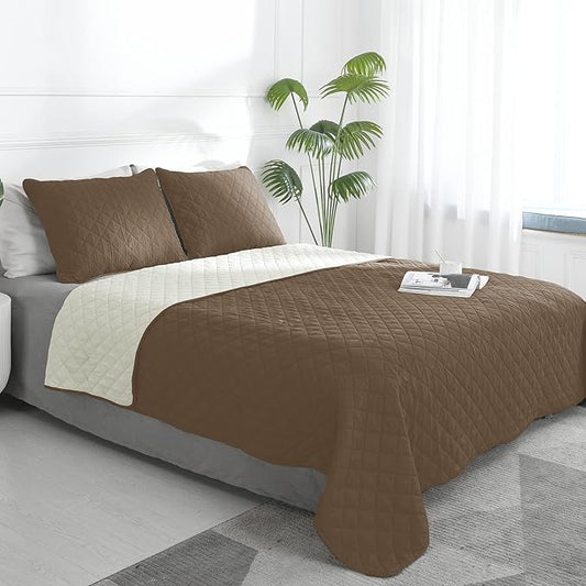 Easy-Going Twin Size Reversible Quilt Set with 1 Quilt and 1 Pillow Shams, Soft Bed Quilt Cover, Water Resistant Lightweight Microfiber Bedspread, Stain Resistant, Camel/Ivory