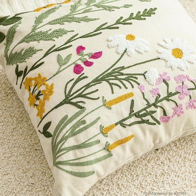 AVOIN colorlife Holiday Floral Embroidered Decorative Throw Pillow Covers Set of 2, 18 x 18 Inch Daisy Colorful Flowers Tufted Patterned Linen Cushion Cases for Bedroom Living Room Sofa Couch
