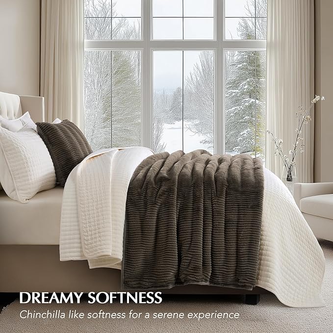 EVERGRACEHOME Ultra Soft Faux Fur Throw Blanket for Couch, Luxury Sculpted Texture Faux Rabbit Fur Blanket for Bed, Fluffy Thick Plush Warm Fuzzy Throw, 920GSM (Dark Taupe, 50''x60'')