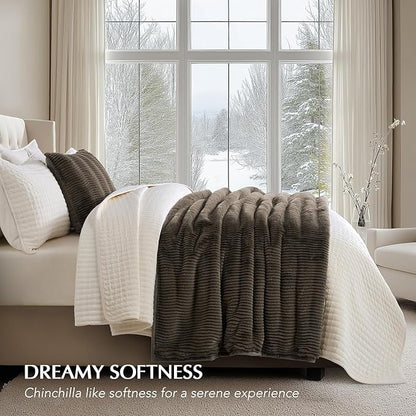 EVERGRACEHOME Ultra Soft Faux Fur Throw Blanket for Couch, Luxury Sculpted Texture Faux Rabbit Fur Blanket for Bed, Fluffy Thick Plush Warm Fuzzy Throw, 920GSM (Dark Taupe, 50''x60'')