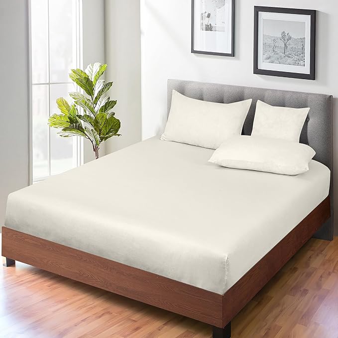 ROYALE LINENS 300 Thread Count 100% Long Staple Combed Cotton Fitted Sheet Full - Super Soft Deep Pocket Bottom Sheet - Fitted Sheets Only - Elastic Sheets (Full, Cream)