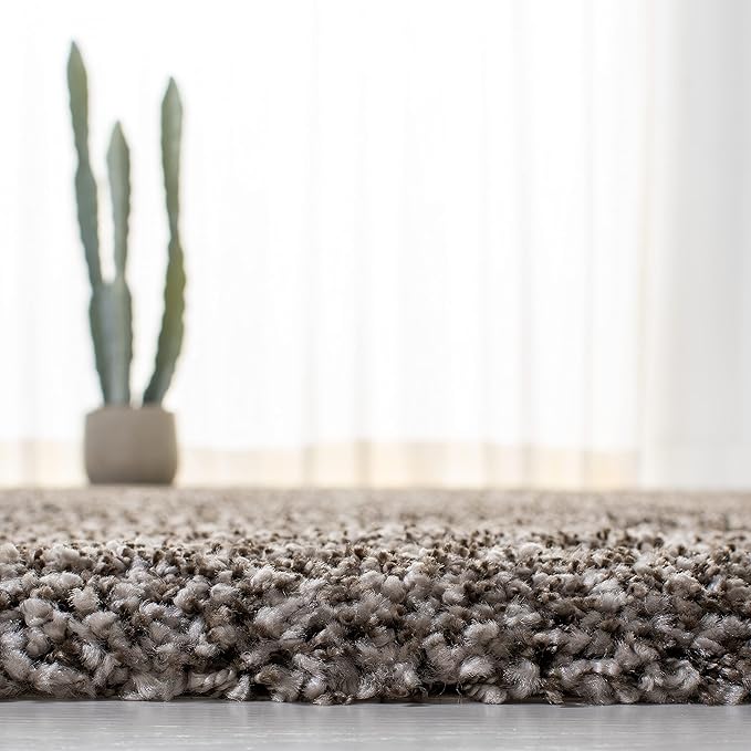 SAFAVIEH Milan Shag Collection Area Rug - 5'1" Square, Grey, Solid Design, Non-Shedding & Easy Care, 2-inch Thick Ideal for High Traffic Areas in Living Room, Bedroom (SG180-8080)