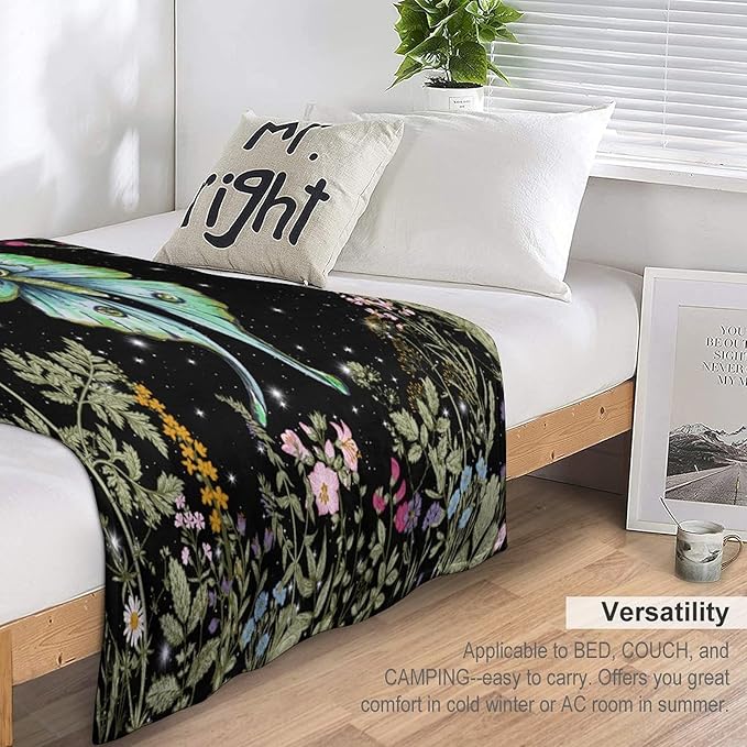 Moth Floral Flannel Blanket, Gothic Witchy Moon Phase Botanical Vintage Wildflower Plantsprint Soft Warm Fuzzy Throw Blanket for Couch Sofa Office Bed, 50"x60"