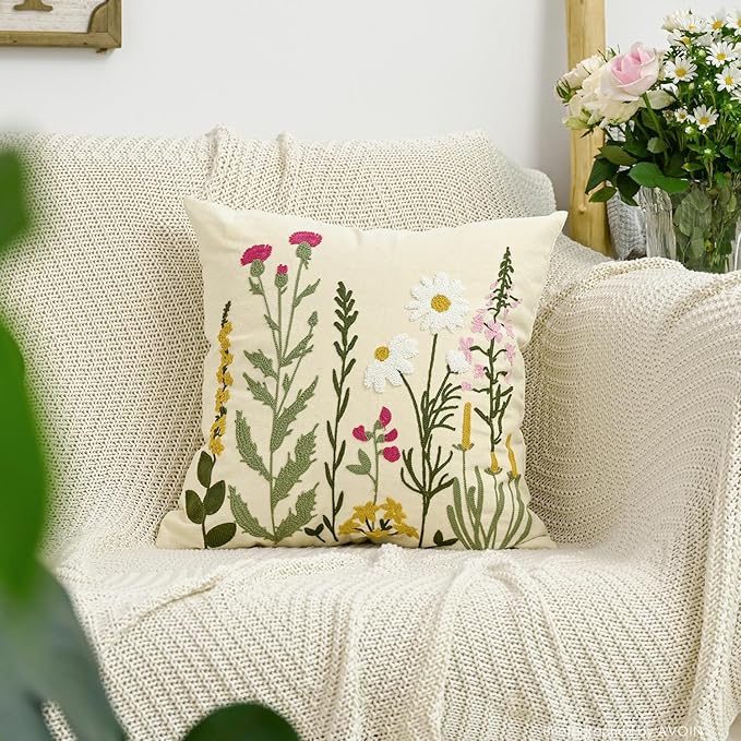 AVOIN colorlife Holiday Floral Embroidered Decorative Throw Pillow Covers Set of 2, 18 x 18 Inch Daisy Colorful Flowers Tufted Patterned Linen Cushion Cases for Bedroom Living Room Sofa Couch