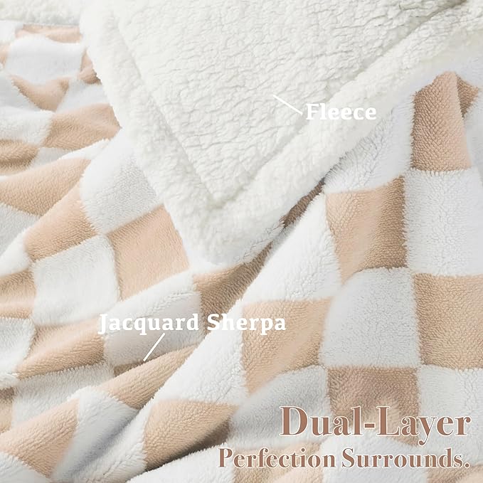 Checkered Dog Blanket, Beige Khaki Jacquard Sherpa Blankets for Small Dog and Cats, Cute Aesthetic Style Fluffy Fleece Pets Blanket for Couch Protection Washable, 25"x35"